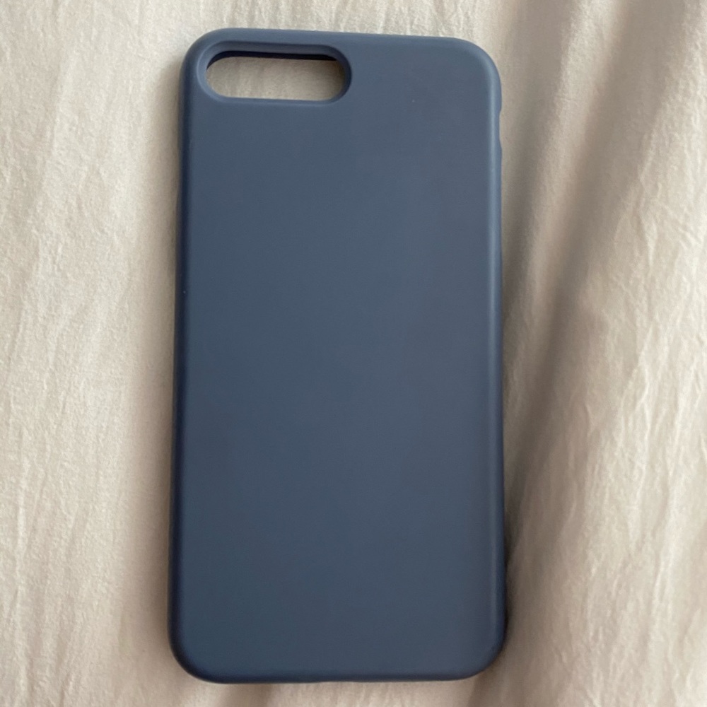 Blue iPhone 8 Plus phone case - silicone